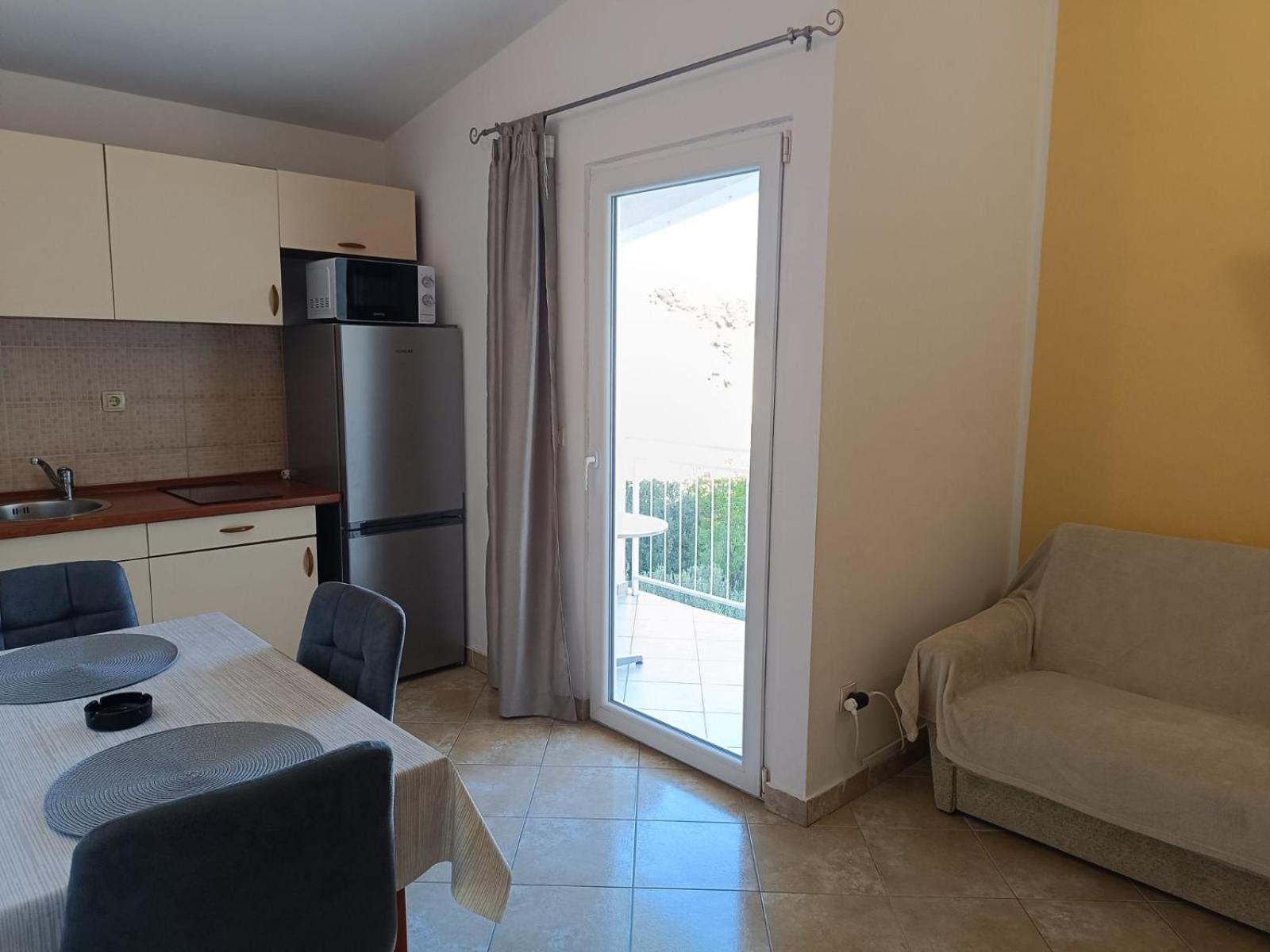 Apartmani Ljubo Primosten Exterior photo